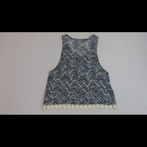 Cropped Tank - Picture 3 of 5